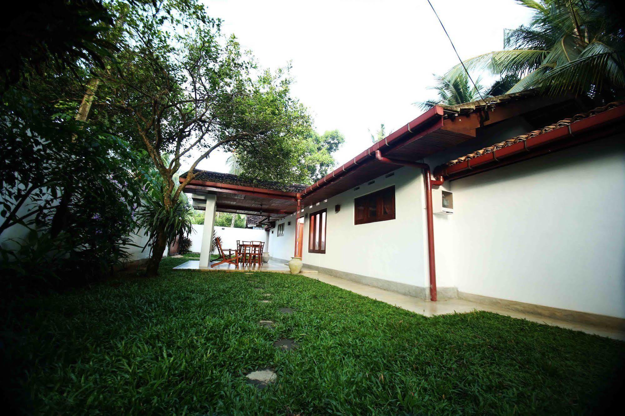 Summer Dew Villa 陶尔佩 外观 照片