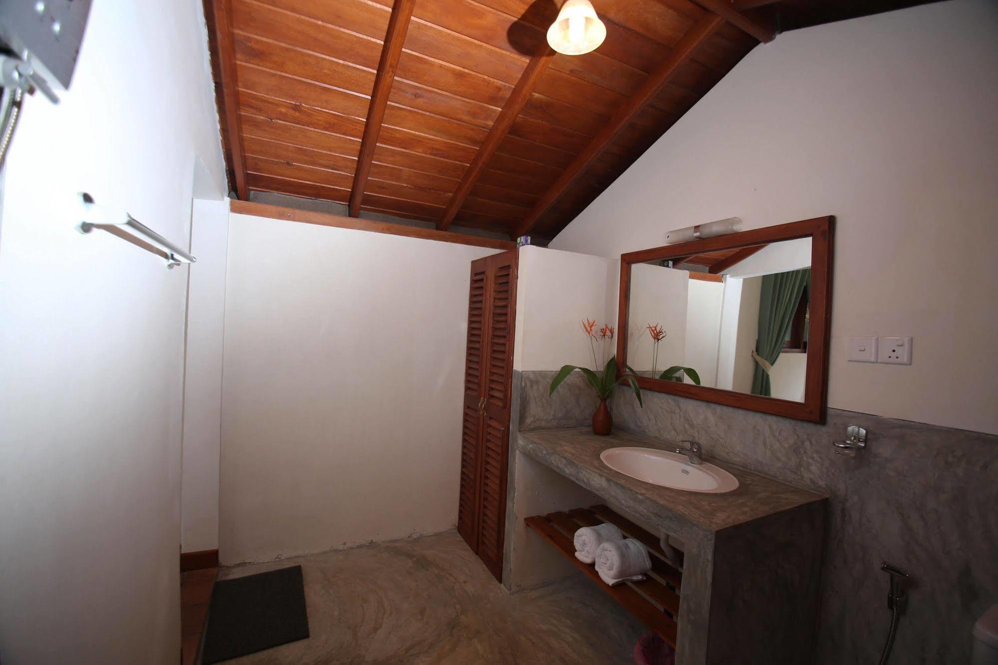 Summer Dew Villa 陶尔佩 外观 照片