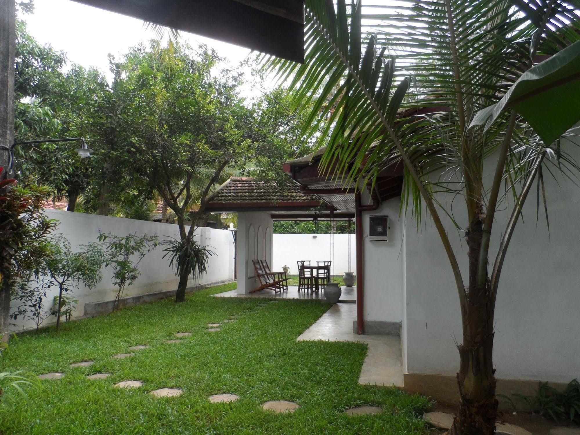 Summer Dew Villa 陶尔佩 外观 照片