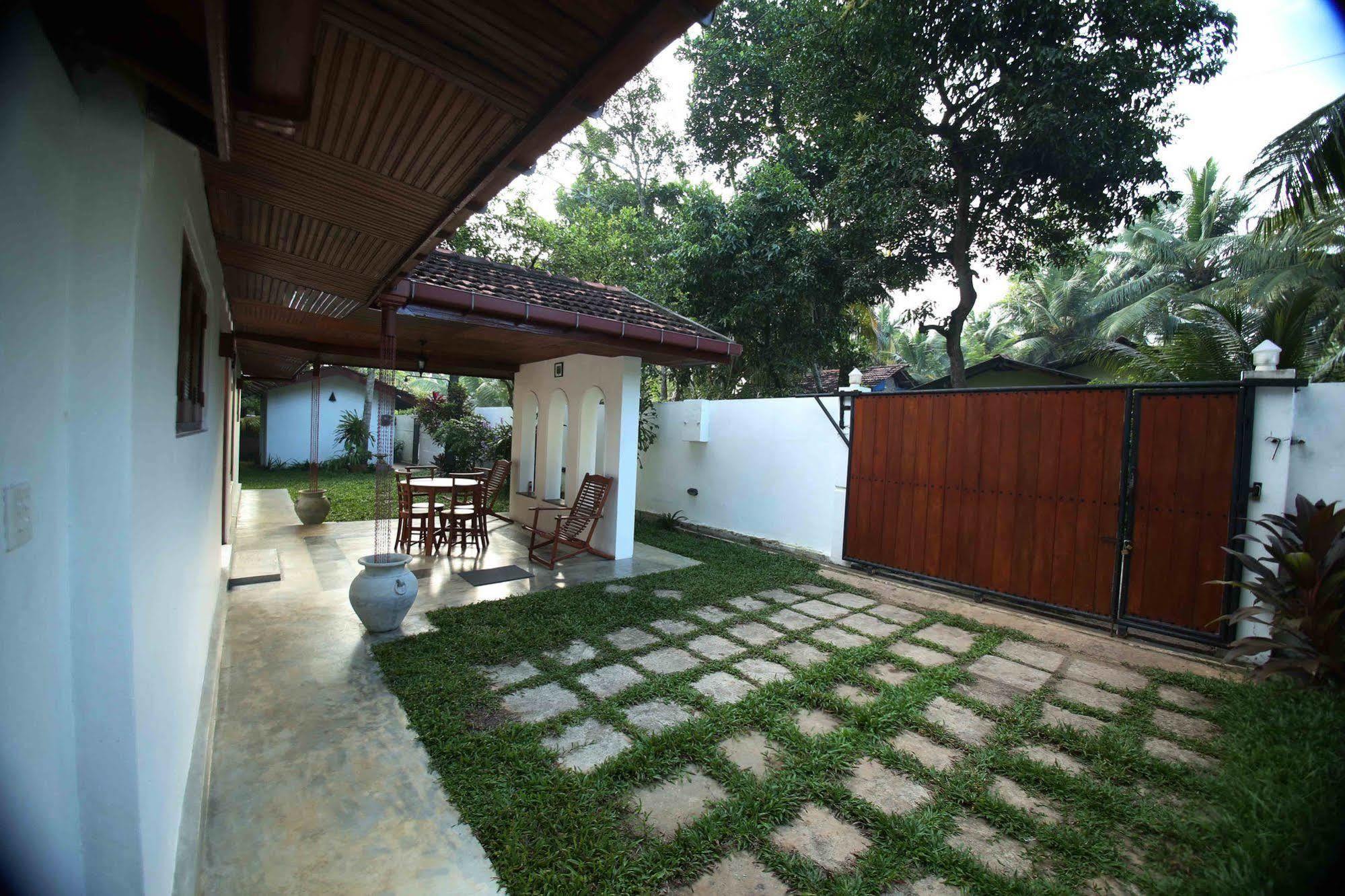 Summer Dew Villa 陶尔佩 外观 照片